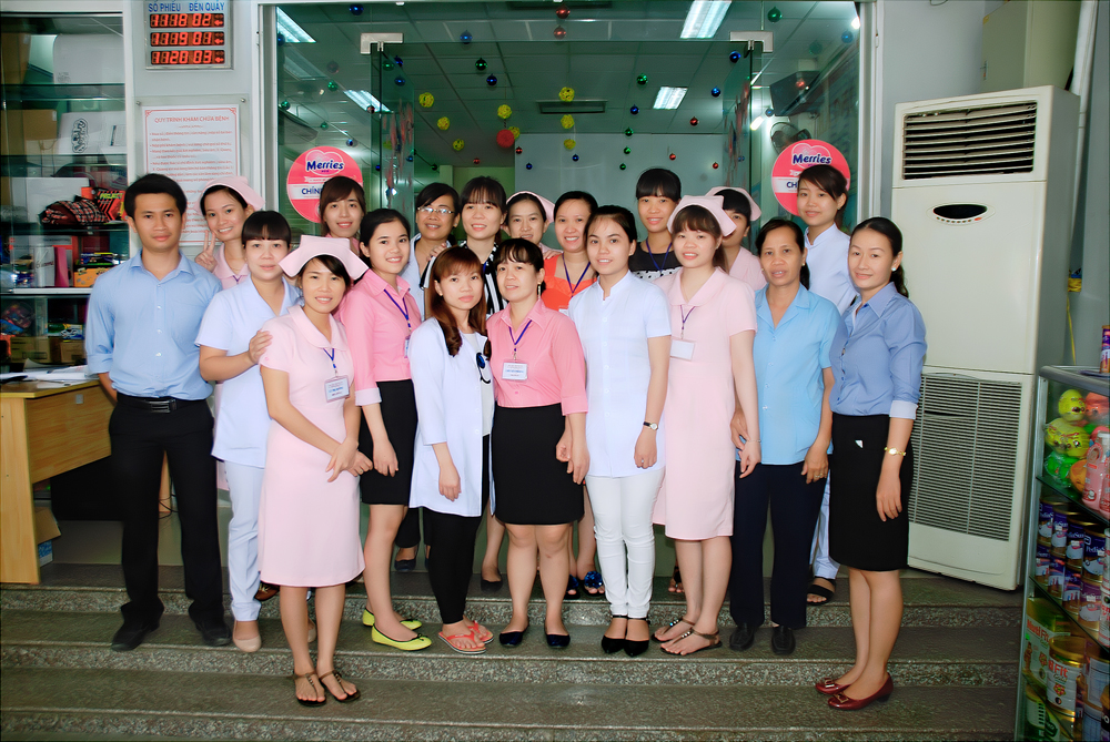 Đội ngũ nhân viên phòng khám Nhi Sài Gòn